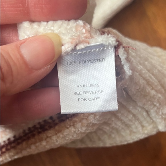 Like new extremely soft Cloud Chaser Striped Sweater - Picture 9 of 11